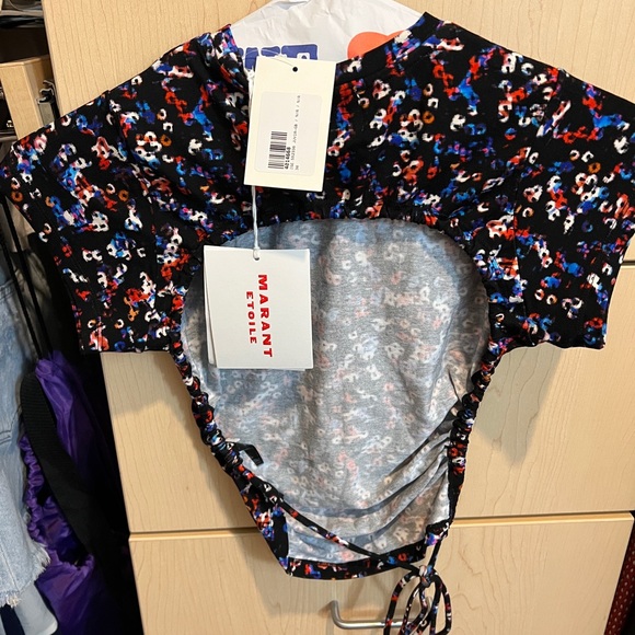 Isabel amaranth Etoile Juvia Cropped Top in Black - Picture 3 of 6